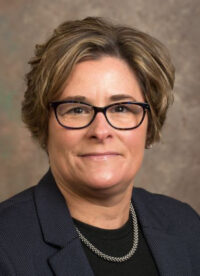 Headshot of Heather Kelly.