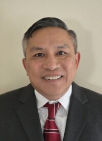 Headshot of Linh Hoang.